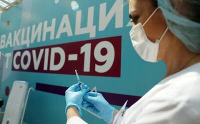 Наталия Башкетова - В Петербурге ввели обязательную вакцинацию от COVID-19 для пенсионеров и страдающих от хронических заболеваний - yur-gazeta.ru - Санкт-Петербург