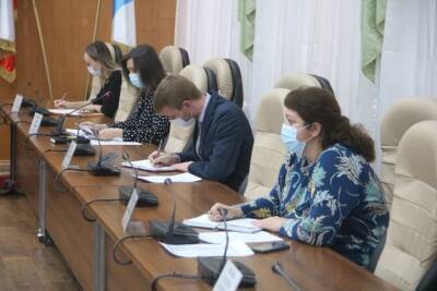 Сотни сотрудников городских организаций Бердска отказываются от вакцинации - tayga.info - Бердск