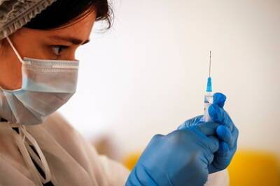 Владимир Путин - Путин заявил о готовности помогать нуждающимся в вакцинах от COVID-19 странам - lenta.ru - Россия