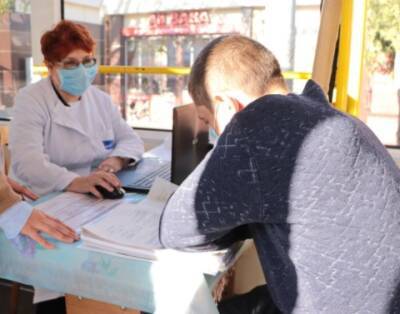 В Одессе начал работу вакцинальный трамвай. ФОТО - enovosty.com - Одесса