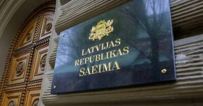 В Латвии депутатам без COVID-сертификатов не будут платить зарплату - dsnews.ua - Латвия