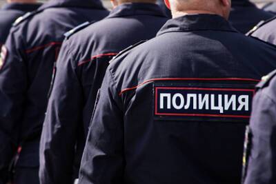 Полицейские российского региона начали массово увольняться из-за COVID-штрафов - lenta.ru - Екатеринбург