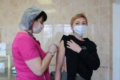 Работающим тамбовчанам, прошедшим вакцинацию могут предоставить два дополнительных выходных дня - tambov.mk.ru - Тамбовская обл.