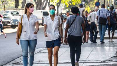 Власти Кубы сняли многие ограничения, связанные с пандемией коронавируса - mir24.tv - Куба