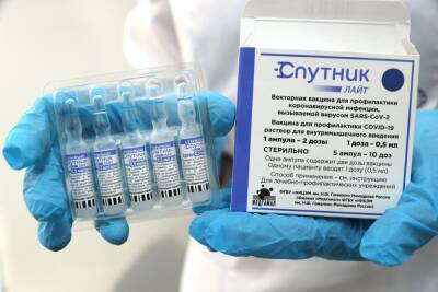 В Новосибирскую область доставили 63 тысячи доз вакцины «Спутник Лайт» - runews24.ru - Россия - Новосибирская обл.