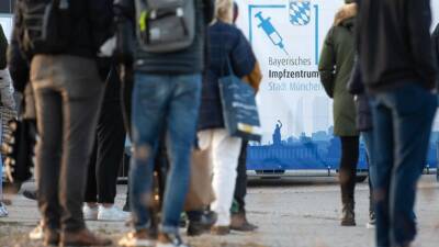 В Германии заканчивается вакцина? Многих желающих отправляют домой - germania.one - Германия