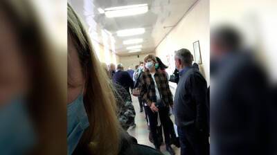 Воронежцы показали видео разборок в очереди за прививкой от COVID-19 - vestivrn.ru - Воронеж