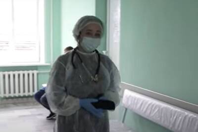 В Брянске коронавирусную бригаду врачей возглавила зав отделением поликлиники - mk.ru - Брянск
