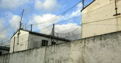 В Елгавской тюрьме объявлен карантин: Covid-19 заразились 14 человек - rus.delfi.lv - Латвия
