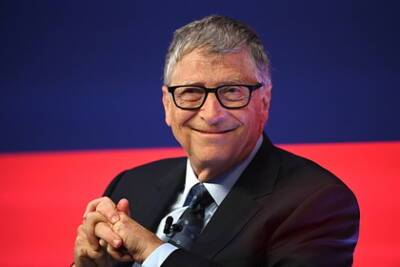 Вильям Гейтс - Майкл Блумберг - Билл Гейтс спрогнозировал сроки завершения пандемии COVID-19 - lenta.ru - Сингапур