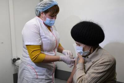 Тверские врачи считают обязательной прививку от коронавируса для людей старше 60 лет - tverigrad.ru