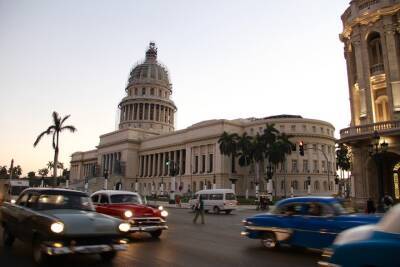 Въезд на Кубу с 2022 года возможен только при заполнении электронной анкеты - vm.ru - Куба