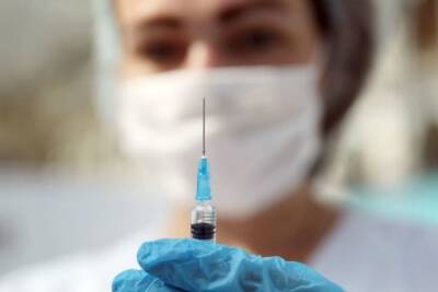 В Канаде разрешили вакцинацию от коронавируса детей старше 5 лет - mk.ru - Россия - Канада