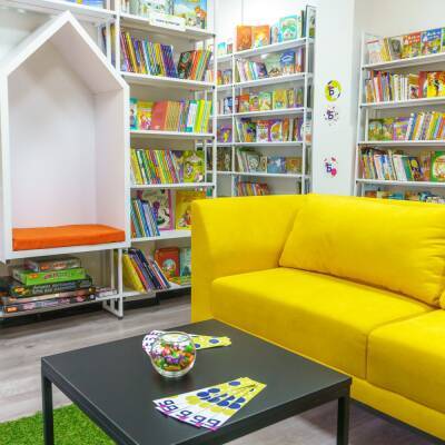 Обновлённая детская библиотека открылась в Днепровском районе Запорожья - inform.zp.ua - Украина - Запорожье