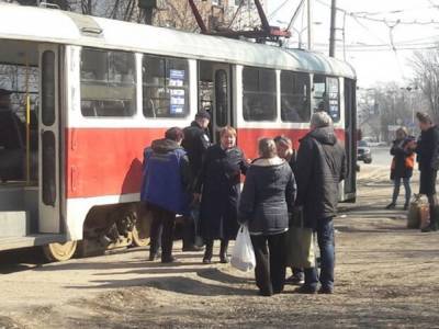 Одесситов начнут вакцинировать прямо в трамвае, детали: "На конечных остановках" - politeka.net - Украина - Одесса