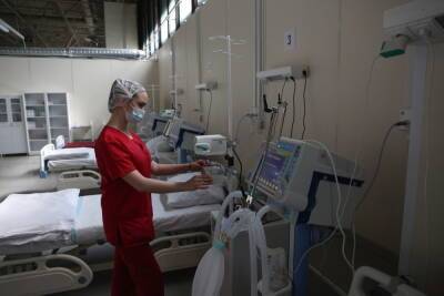Более 400 петербуржцев госпитализировали с COVID-19 за сутки - spb.mk.ru - Санкт-Петербург