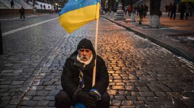 Украинцы назвали самыми главными проблемами страны бедность и коррупцию – соцопрос - ru.slovoidilo.ua - Украина