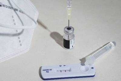 285 292 жителя Курганской области вакцинировались от COVID-19 - eburg.mk.ru - Курганская обл.