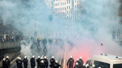 В столице Бельгии проходит массовый протест против коронавирусных ограничений - ru.slovoidilo.ua - Украина - Бельгия - Брюссель