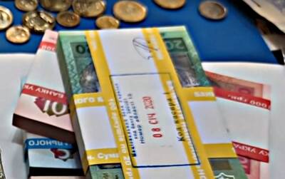 Вытрусят с карманов последние копейки: в 2022 году украинцев обложат новыми налогами – кто и сколько заплатит - ukrainianwall.com - Украина
