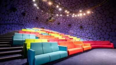 Впервые: в Холоне открылся специальный кинотеатр для детей - vesty.co.il - Израиль