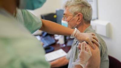 В Чехии заговорили о необходимости введения четвертой дозы вакцины от Covid-19 - eadaily.com - Чехия