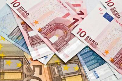 Ричард Кларида - Доллар дорожает в паре с евро - smartmoney.one - Сша