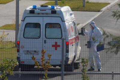 Россиянку с инсультом по ошибке лечили от коронавируса - mk.ru