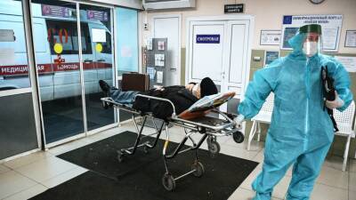 В Калининградской области подтвердили 377 случаев коронавируса за сутки - russian.rt.com - Калининградская обл.