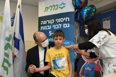 Нафтали Беннет - Израиль начал COVID-вакцинацию детей. Премьер привел на прививку сына - narodna-pravda.ua - Украина - Израиль