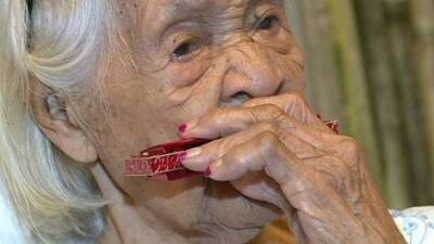 Франциск Сусано - Старейшая жительница планеты Франциска Сусано умерла в возрасте 124 лет - mir24.tv - Филиппины