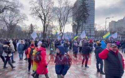 В центре Киева митингуют антивакцинаторы: движение ограничено - korrespondent.net - Украина - Киев