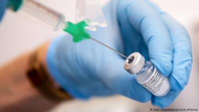 Более 50% жителей Ленобласти вакцинировались от коронавируса - ivbg.ru - Ленобласть обл. - Украина