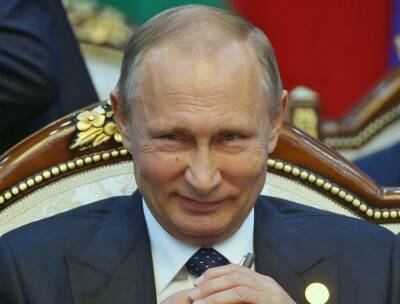 Владимир Путин - Путин рассказал, что испытал назальную вакцину в виде порошка - newsland.com - Россия