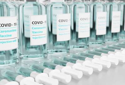 В Петербурге за прошедшие сутки сделано более 35 тыс. прививок от COVID-19 - online47.ru - Санкт-Петербург