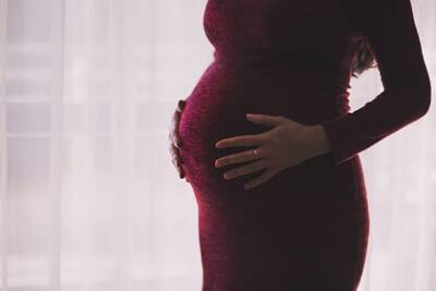 Ученые оценили влияние коронавируса у беременных на психику ребенка - lenta.ru