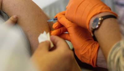 Украина намерена вакцинировать 17 миллионов граждан до конца года - enovosty.com - Украина