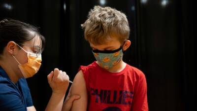 Регулятор ЕС рекомендовал прививать вакциной Pfizer детей от пяти лет - svoboda.org