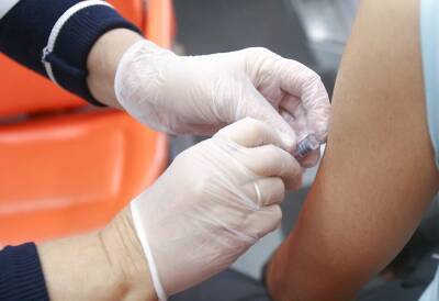 Стали известны противопоказания и побочные эффекты «детской» вакцины от COVID-19 - bloknot.ru - Россия