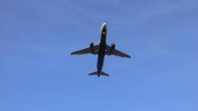 Йенс Шпан - Германия ограничит авиасообщение с ЮАР из-за нового штамма COVID-19 - mir24.tv - Германия - Юар