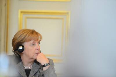 Ангела Меркель - Меркель проводят с поста канцлера Германии под песню панк-рокерши - aif.ru - Германия - Гдр