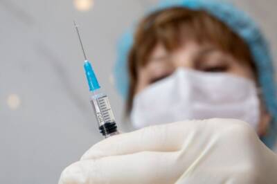 В хабаровских школах открылось 30 пунктов вакцинации от ковида - hab.aif.ru - Хабаровск