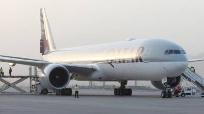 Qatar Airways приостановила допуск на рейсы пассажиров из ЮАР, Зимбабве и Мозамбика - russian.rt.com - Мозамбик - Катар - Юар - Зимбабве