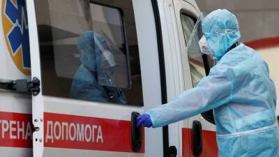 На Украине выявили 7483 случая коронавируса за сутки - russian.rt.com - Украина
