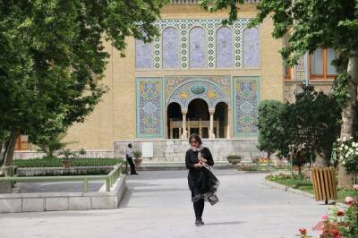 Иран возобновил выдачу туристических виз для иностранцев - aif.ru - Иран