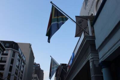 Сирил Рамафоса - Президент ЮАР призвал отменить ограничения на авиасообщение - aif.ru - Юар