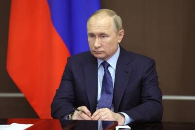 Владимир Путин - Путин обязал губернаторов лично контролировать наращивание темпов вакцинации - govoritmoskva.ru