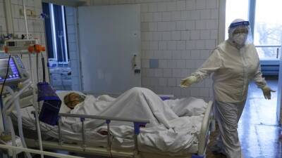 В Красноярском крае выявили 706 случаев коронавируса за сутки - russian.rt.com - Красноярский край