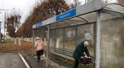 В Чебоксарах автобусы ездят полупустые: спрос на общественный транспорт заметно упал - pg21.ru - Чебоксары