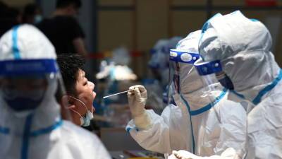 В Китае за сутки выявлено 109 новых случаев коронавируса - russian.rt.com - Китай